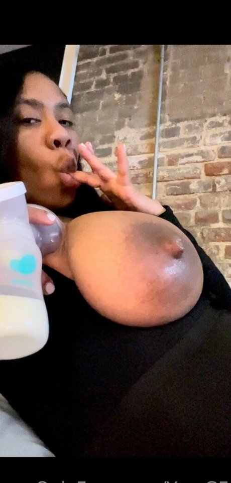 yourgfback star nude photo