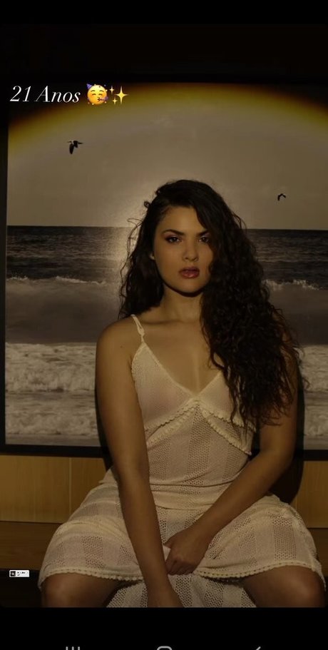 Livia Inhudes model nice pictures