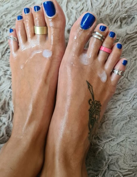 anna monik Profile pic