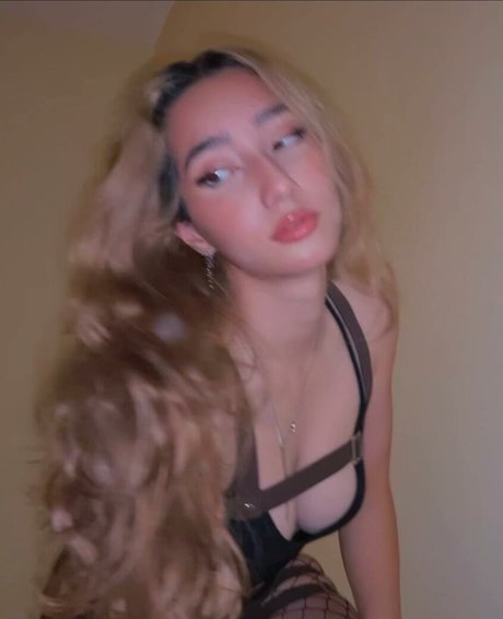 Sabrina Pezeshkian pornstar exclusive images