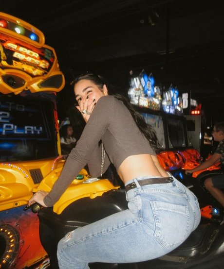 Indiana Massara top star pics