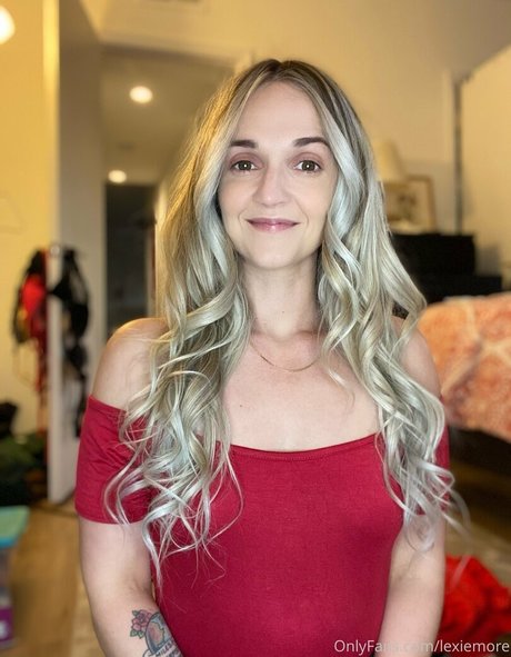 lexiemore high quality pornstar pics