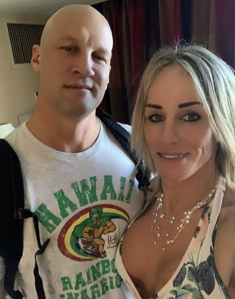 christianxxx1 erotic star pictures