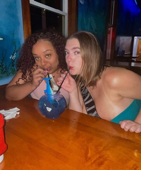 Sierra Bellingar model images