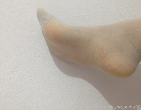 aleyonlyfans star art pictures