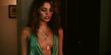 Sophie Charlotte pornstar high quality photos