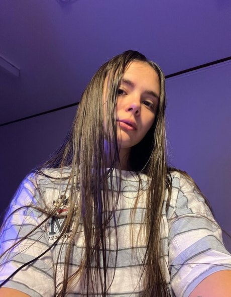 Apofigeaa hot pornstar img