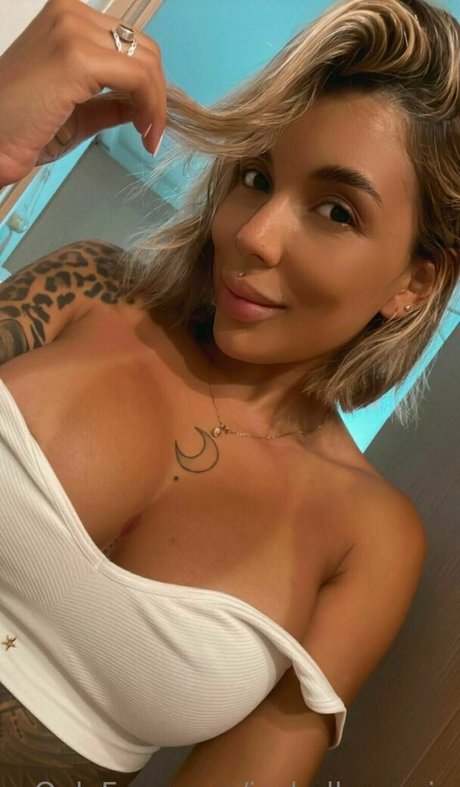 isabellanourie hd pornstar image