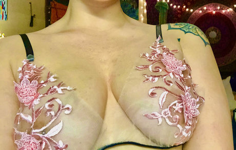 cali luve porn star pics