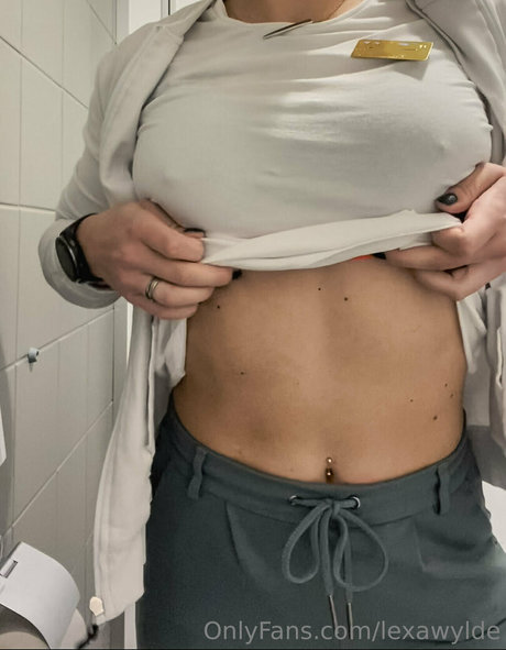 lexawylde porn star photo