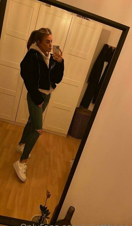 julietthope star adult images