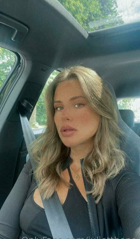 julietthope sexy pornstar img