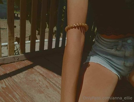 anna ellie model nudes pic