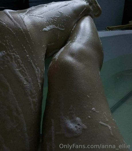 anna ellie adult model pics