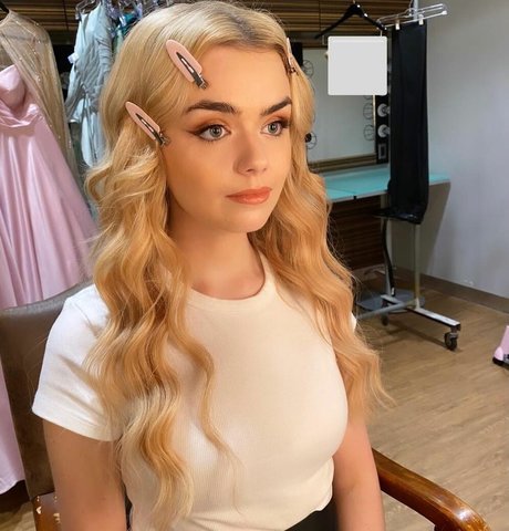 Megan Walsh model perfect archive