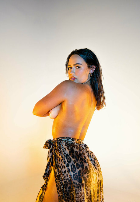 Sumabellhouse naked star pics