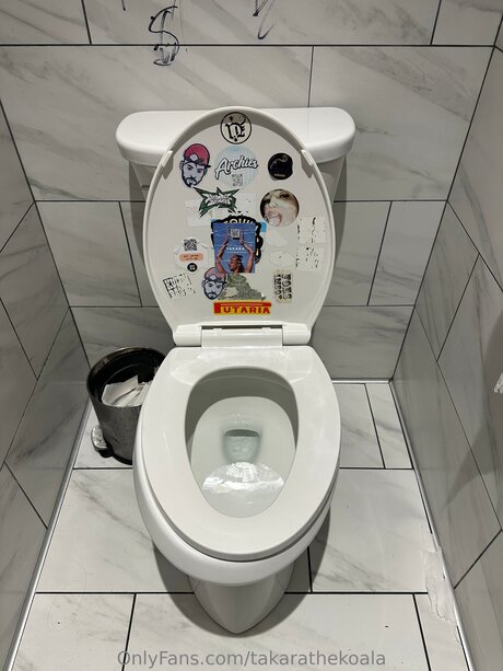 Takarathekoala model erotic photos