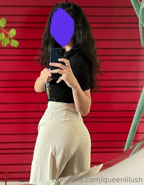 queenlilush pornographic actress pics