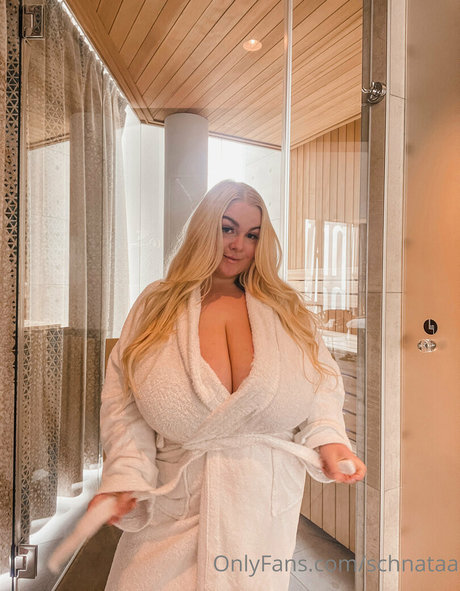 Schnataa art actress img