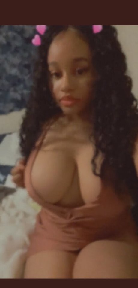 Yackynohoes art star photo