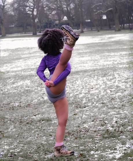 Feelinfree free actress pictures