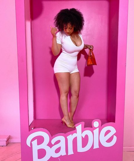 Feelinfree pornographic star pics