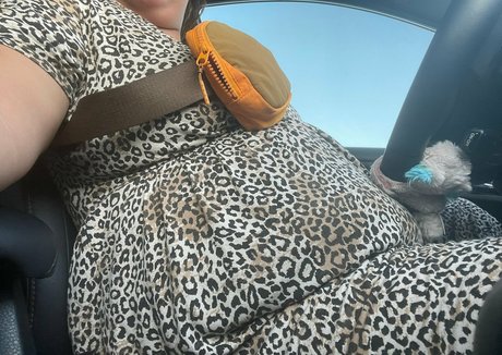 pregnant xxx onlyfans erotic gallery