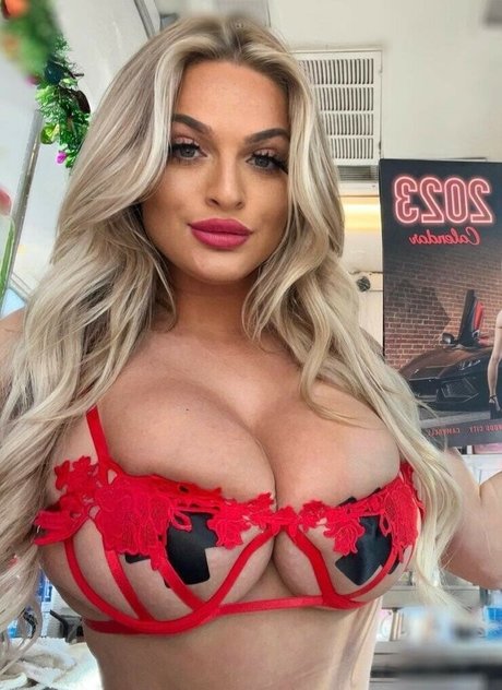 Daisy Delacroix pornstar high quality galleries