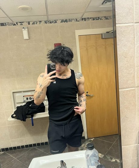 will pyun model hot picture