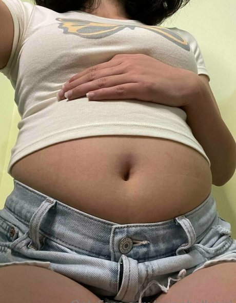 asianbellygirl pornstar nude image