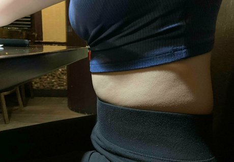 asianbellygirl xxx model img