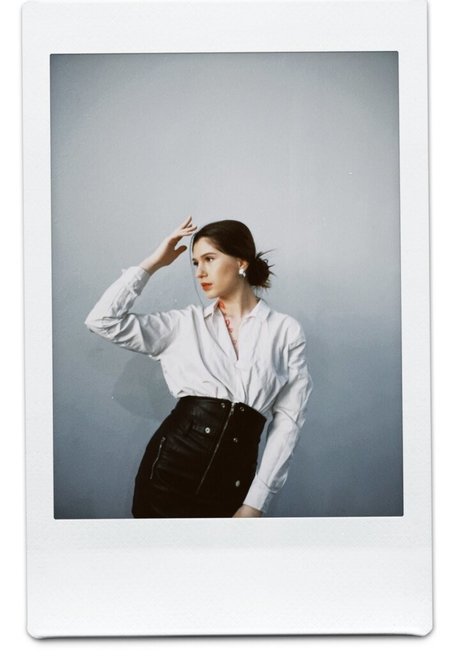 Hot Pearl adult model image