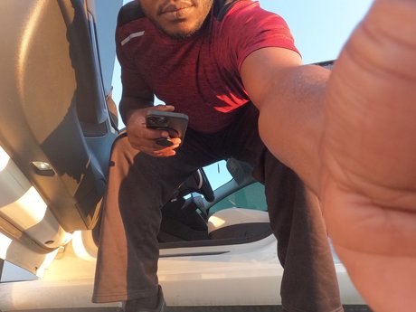 Bootyscent Daddy pornographic model picture