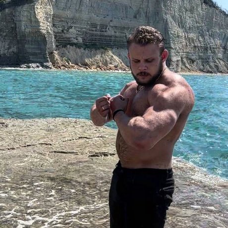 Maksym xxx pornstar photo