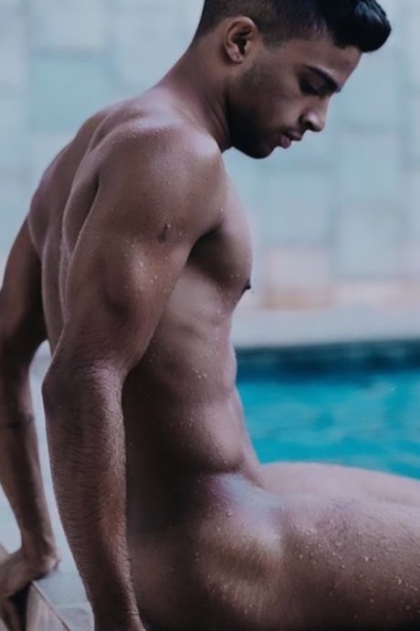 Edmundo Tito adult model img