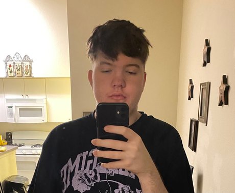 dxvidtyson_ high quality model photo