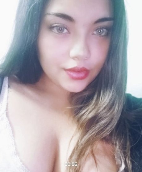 Estefanii star perfect photo