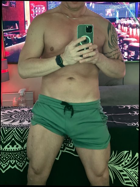 Act100_ erotic star picture