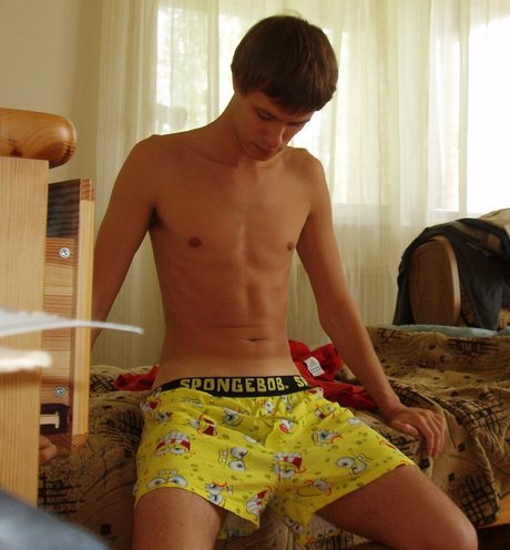 GayDuplo nude star images