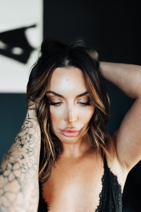 Ms Kay Xx art pornstar photos