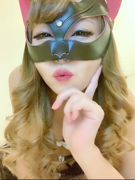 iori aka empress m model naked picture