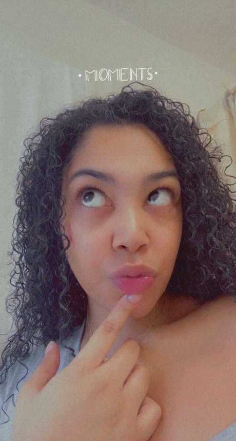 Golden Apple free pornstar gallery