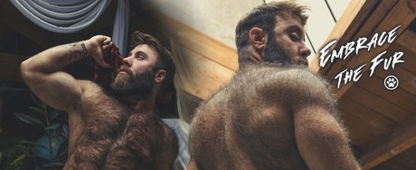 Teddy Bear model naked photo