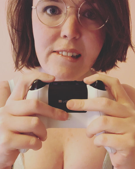 Gal on Games pornstar nice gallery