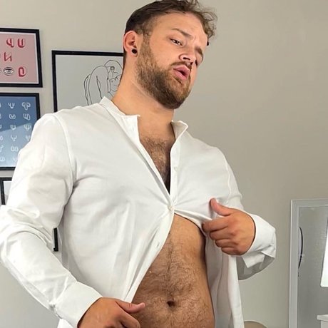 CurtyGeeXXX_ naked star img