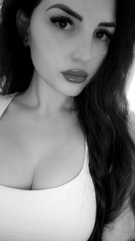 Dominatrix of Dreams erotic model pics