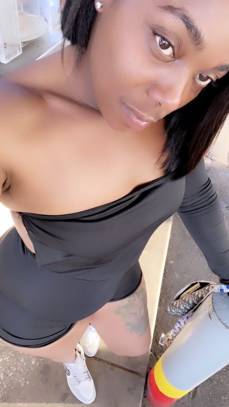 Dangerous D model top archive