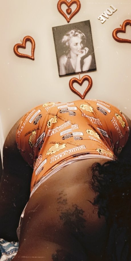 Bluu Dior pornstar exclusive archive