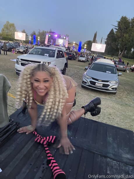 Nadi Hustle pornstar high quality images