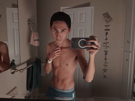 Edgar Aguilar perfect model archive